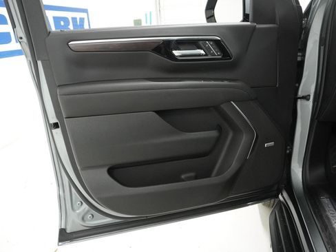 New 2026 Chevrolet Suburban LT w/ Comfort Package RWD image 13
