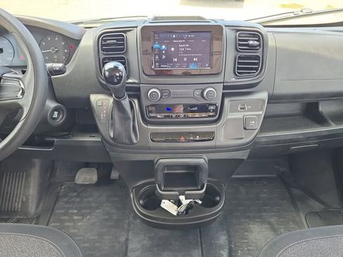 Used 2023 RAM ProMaster 2500 FWD image 12