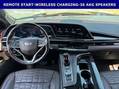 Used 2023 Cadillac Escalade ESV Sport Platinum w/ LPO, ONYX Package AWD/4WD image 17
