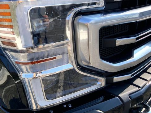 Used 2022 Ford F250 Platinum w/ FX4 Off-Road Package image 27