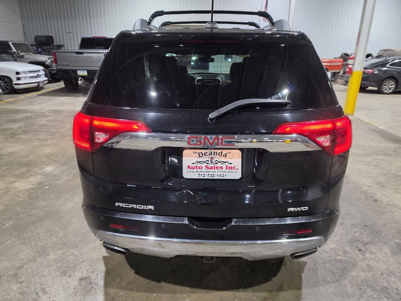 Used 2017 GMC Acadia Denali w/ LPO, Protection Package AWD/4WD image 10