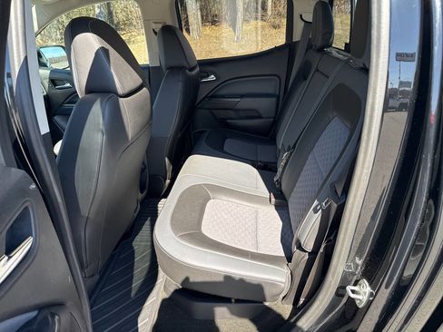 Used 2016 Chevrolet Colorado Z71 image 11