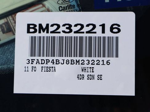 Used 2011 Ford Fiesta SE w/ Super Fuel Economy Pkg FWD image 7