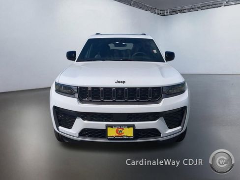 New 2026 Jeep Grand Cherokee L Limited AWD/4WD image 2