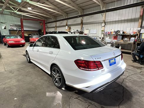 Used 2015 Mercedes-Benz E 350 4MATIC Sedan image 4