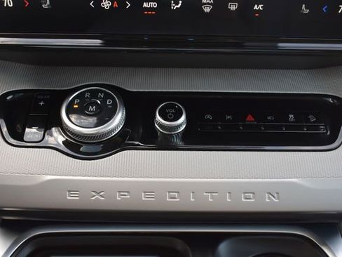 Used 2025 Ford Expedition Max Active image 33