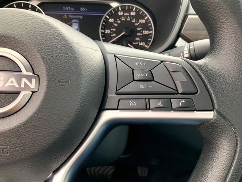 Used 2024 Nissan Altima 2.5 SV image 24