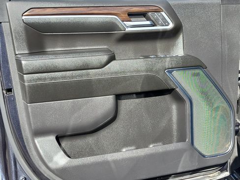 Used 2024 GMC Sierra 1500 SLT image 19