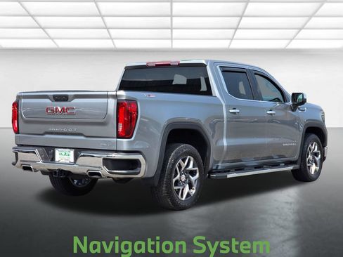Used 2023 GMC Sierra 1500 SLT w/ SLT Premium Package AWD/4WD image 17