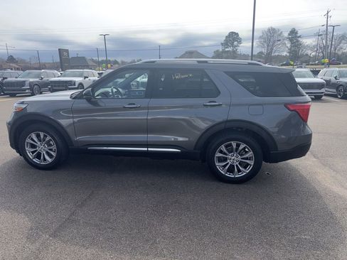 Used 2023 Ford Explorer Limited w/ Equipment Group 301A image 15