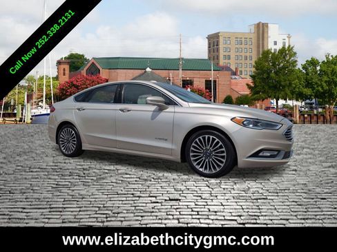 Used 2018 Ford Fusion Titanium image 1
