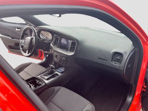 Used 2022 Dodge Charger SXT w/ Blacktop Package AWD/4WD image 27