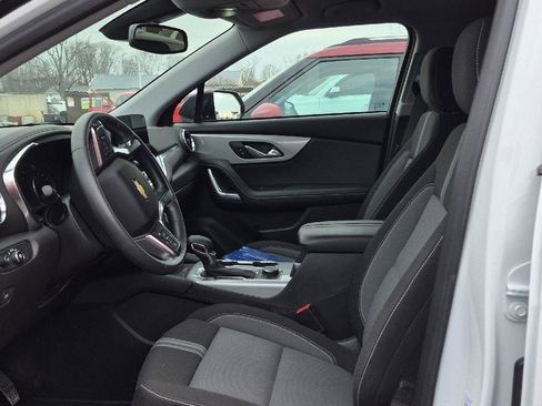 Used 2024 Chevrolet Blazer LT w/ Convenience Package image 4