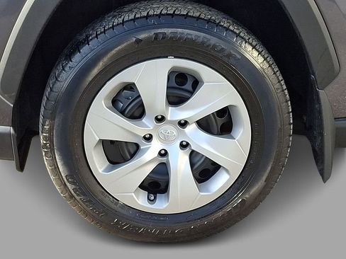 Used 2024 Toyota RAV4 LE image 8