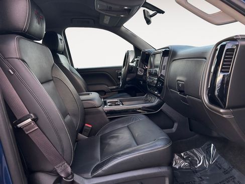 Used 2017 Chevrolet Silverado 1500 LTZ Z71 w/ LTZ Plus Package image 10