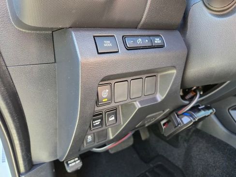 Used 2022 Nissan Frontier S w/ Technology Package image 16