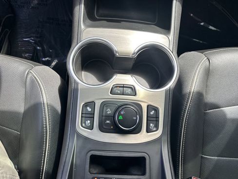 Used 2020 GMC Terrain Denali w/ Denali Premium Package FWD image 21