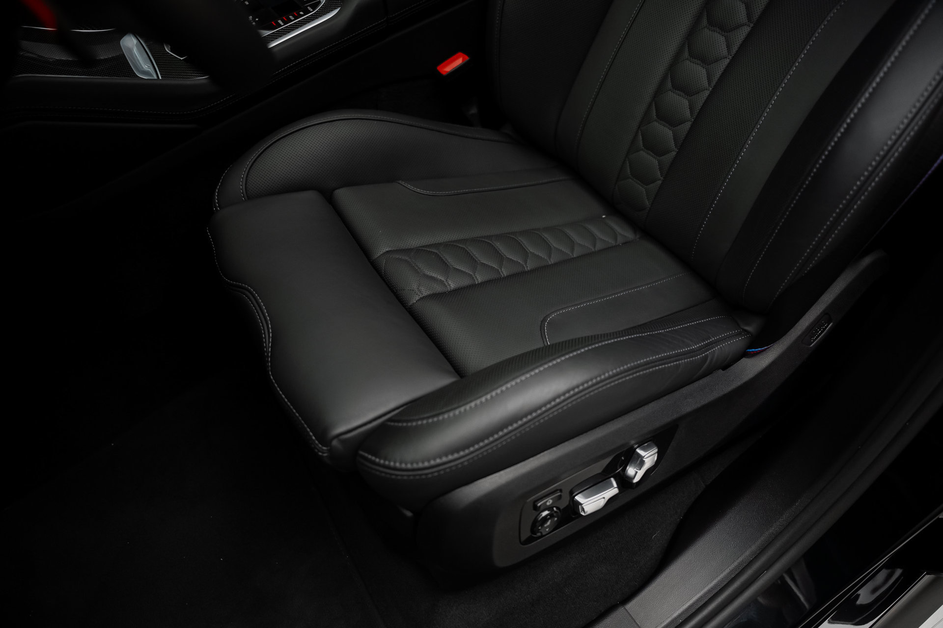 Used 2024 BMW X5 M Competition w/ Executive Package AWD/4WD image 67
