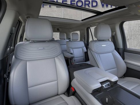 New 2026 Ford Expedition Platinum w/ Platinum Ultimate Package AWD/4WD image 10
