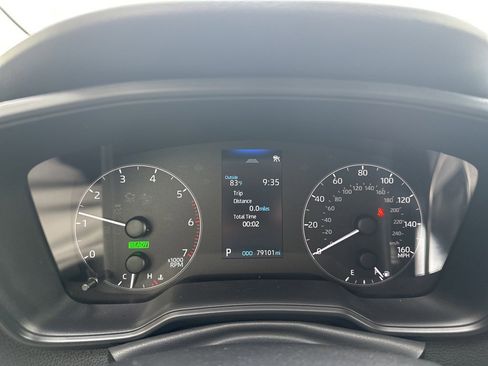 Used 2023 Toyota Corolla LE image 11