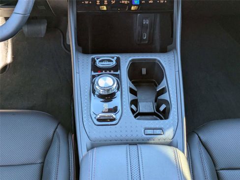 Used 2024 Jeep Wagoneer Launch Edition image 22