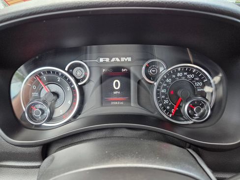 Certified 2024 RAM 3500 Tradesman w/ Chrome Appearance Group AWD/4WD image 31