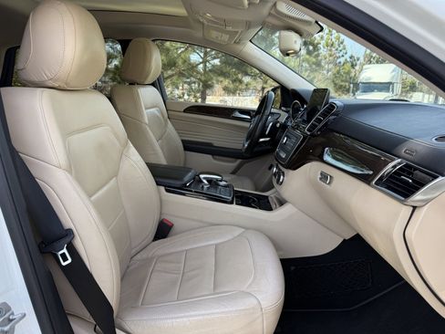 Used 2017 Mercedes-Benz GLE 43 AMG 4MATIC Coupe image 36