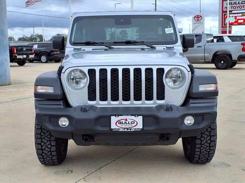 Used 2024 Jeep Wrangler Sport S image 4
