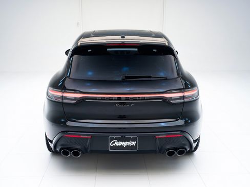 Certified 2026 Porsche Macan Turbo AWD/4WD image 10