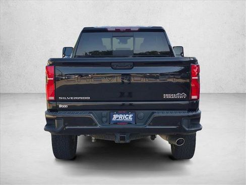 Used 2024 Chevrolet Silverado 2500 High Country w/ Technology Package AWD/4WD image 7