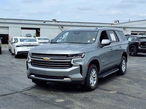 Used 2024 Chevrolet Tahoe LT AWD/4WD image 2