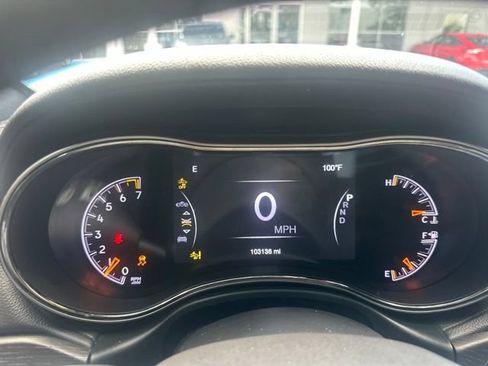 Used 2019 Jeep Grand Cherokee High Altitude AWD/4WD image 3