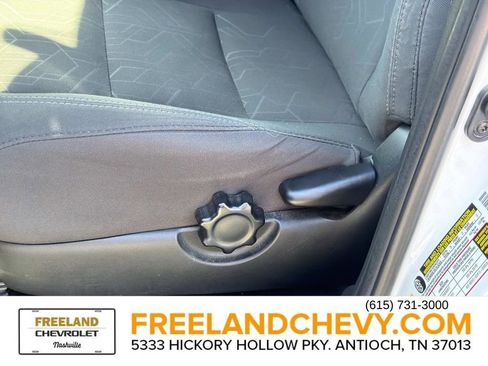 Used 2017 Toyota Tacoma TRD Sport w/ Tow Package (A/T) image 25