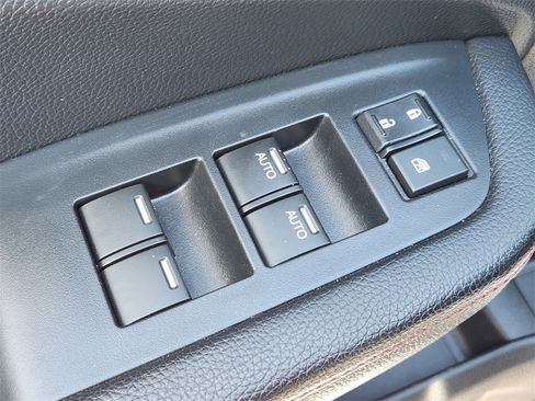 Used 2022 Honda Ridgeline Black Edition image 17