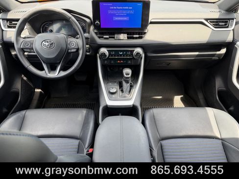 Used 2024 Toyota RAV4 XSE AWD/4WD image 18