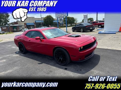 Used 2016 Dodge Challenger R/T Plus RWD image 1