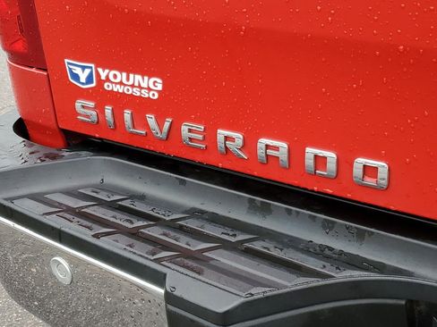 Used 2011 Chevrolet Silverado 2500 LTZ w/ LTZ Plus Package image 30