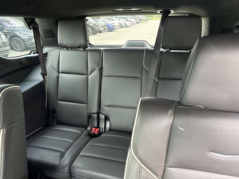 Used 2024 Cadillac Escalade Sport AWD/4WD image 16