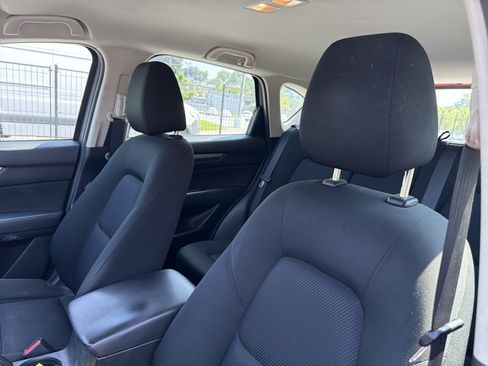 Used 2019 MAZDA CX-5 Sport FWD image 8