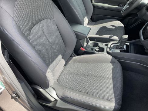 Certified 2025 Subaru Forester Premium AWD/4WD image 18