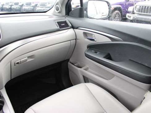 Used 2021 Honda Pilot Special Edition image 40