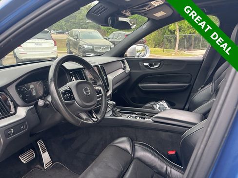 Used 2018 Volvo XC60 T6 R-Design w/ Convenience Package image 17