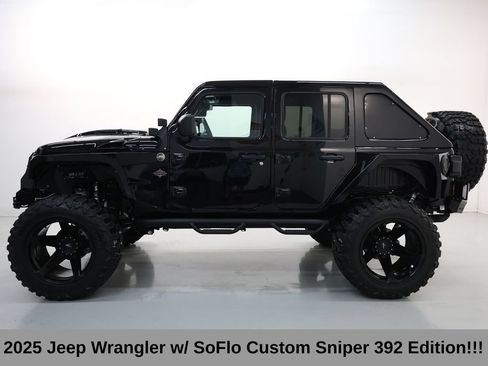 Used 2025 Jeep Wrangler Unlimited Sport AWD/4WD image 4