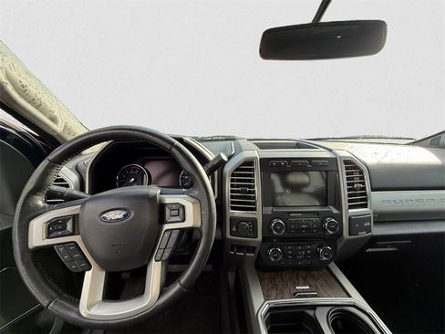 Used 2017 Ford F350 Lariat image 5