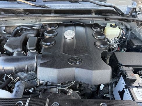 Used 2022 Toyota 4Runner TRD Off-Road image 32