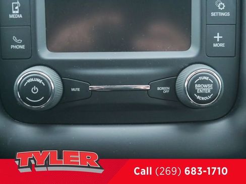 Used 2018 Jeep Compass Latitude w/ Cold Weather Group image 32