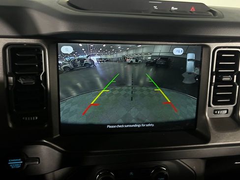 Used 2025 Ford Bronco Big Bend image 18