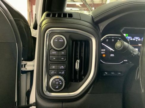 Used 2021 GMC Sierra 1500 AT4 w/ AT4 Premium Package AWD/4WD image 27