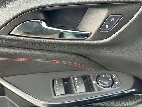 Certified 2024 Chevrolet Trax RS w/ Driver Confidence Package image 22