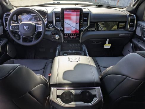 New 2026 RAM 1500 Laramie AWD/4WD image 28